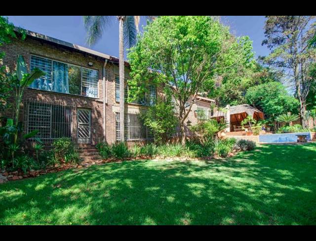 4 BEDROOM HOUSE FOR SALE IN HELDERKRUIN